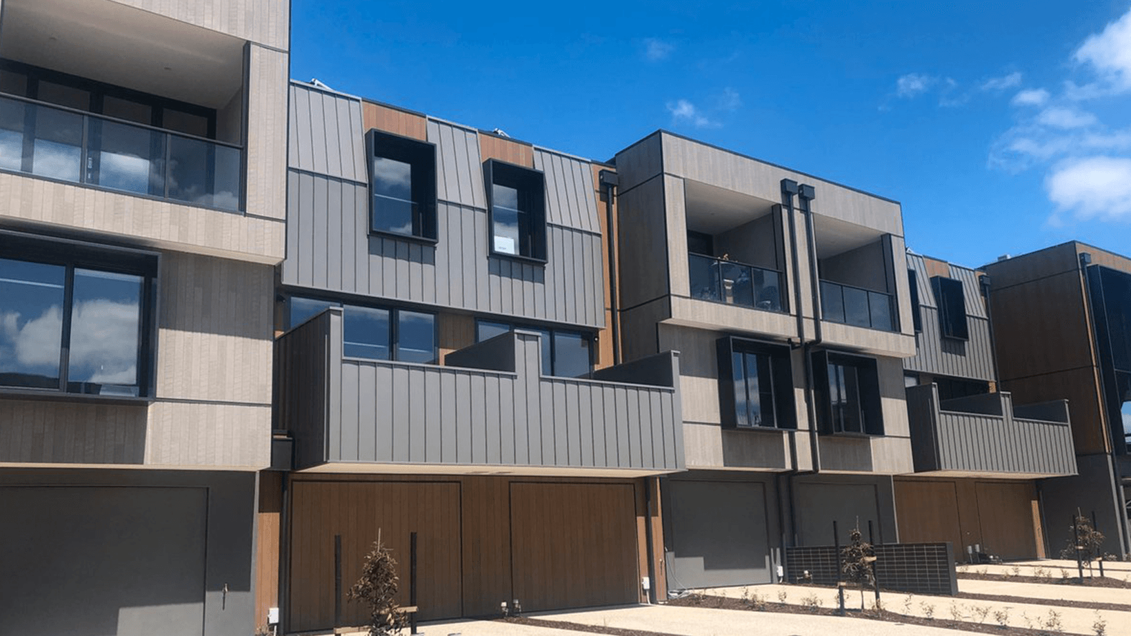Double storey townhouses with mixed Cemintel Territory panels